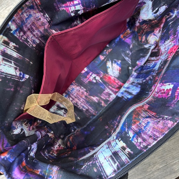 Faux Leather Tote Bag - Picture 7 of 8